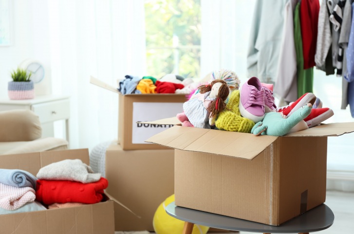 organizing your clothes and shoes for downsize move for seniors 