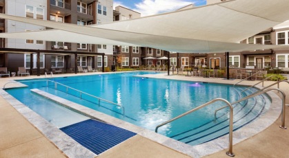 Resort- Style Swimming Pool