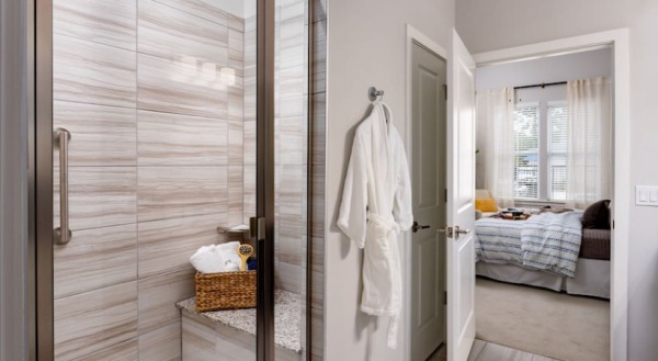 Everleigh Short Pump Bathroom